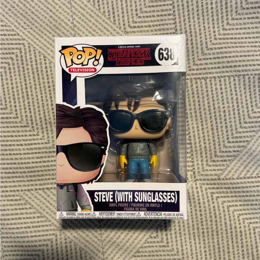 Funko Pop! Steve with Sunglasses - Brown and Blue
